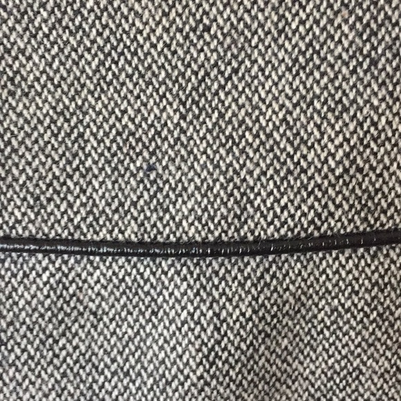 Express tweed harringbone skirt, size 0 - Picture 3 of 8
